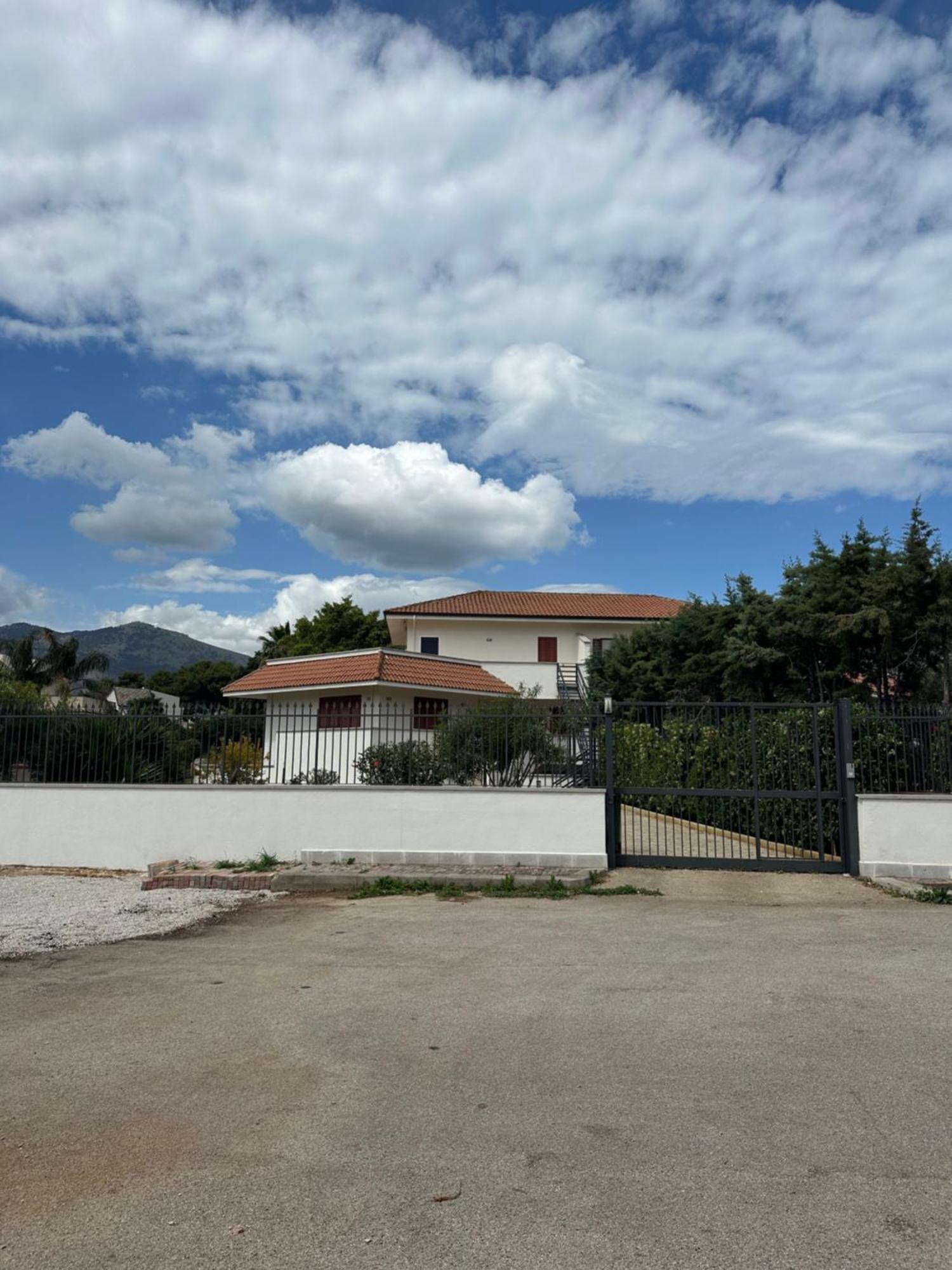 Villa Sara Mondello Garden Level Palermo Exterior foto